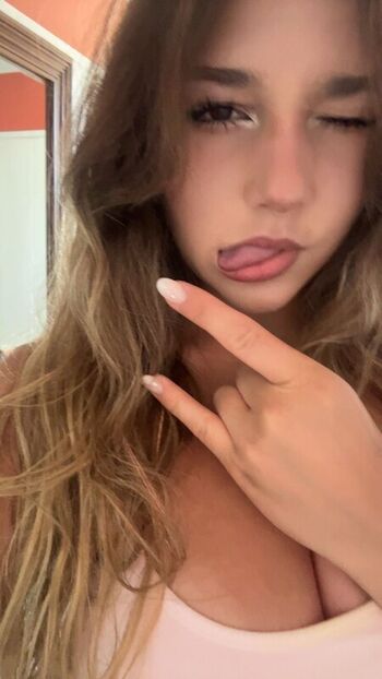 Full leaked Sara dobrik page private onlyfans photo