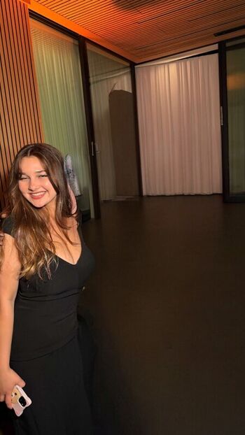 Full leaked Sara dobrik private onlyfans photo