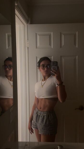 Full leaked Sara saffari page private onlyfans photo