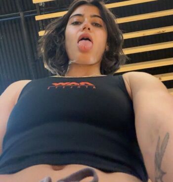 Full leaked Sara saffari page private onlyfans photo