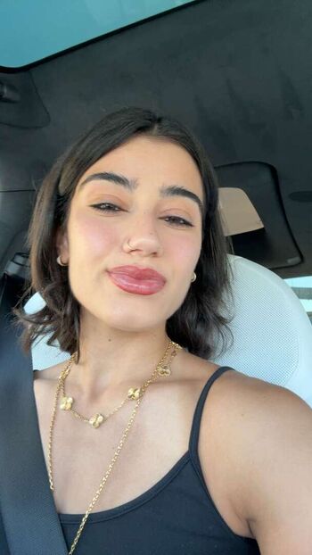 Full leaked Sara saffari private onlyfans photo