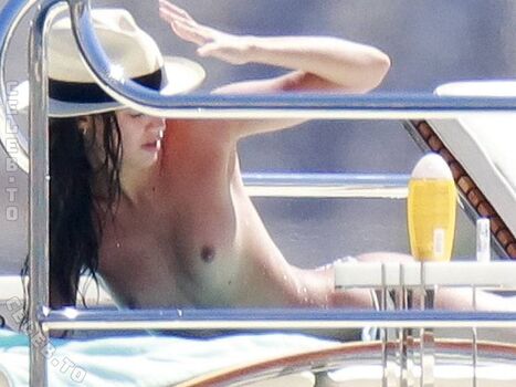 Full leaked Sara sampaio private onlyfans photo