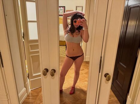 Sarabella Harris - sarabellaharriss - sexiisariii777