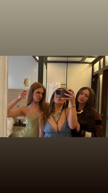 Full leaked Sarabella harris page private onlyfans photo