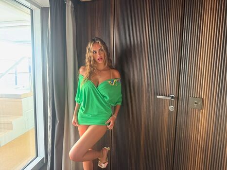 Full leaked Sarabella harris page private onlyfans photo
