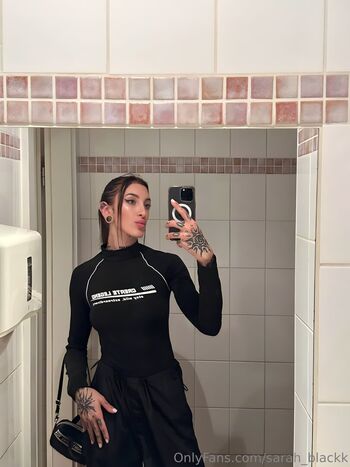 sarah_blackk