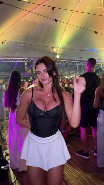Full leaked Sarah caus page private onlyfans photo