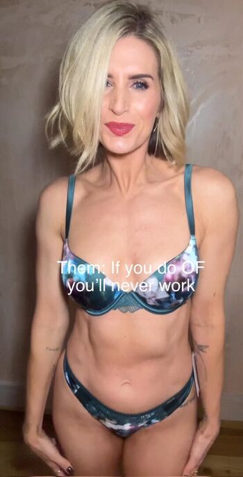 Full leaked Sarah jayne page private onlyfans photo