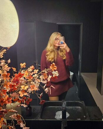 Full leaked Sarah milkowski private onlyfans photo