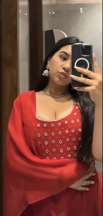 Full leaked Saranaya choudhary private onlyfans photo