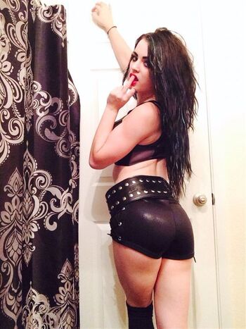 Full leaked Saraya bevis private onlyfans photo