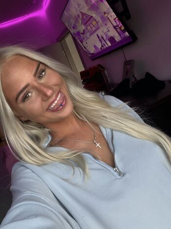 Full leaked Sariahxxx private onlyfans photo