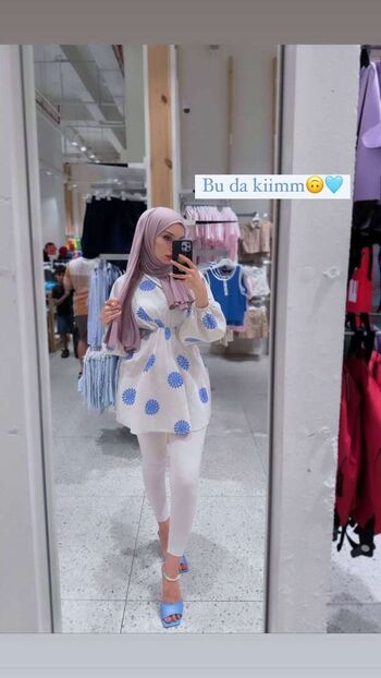 Full leaked Sariikubraa private onlyfans photo