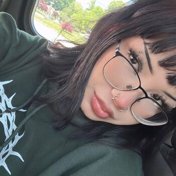 Full leaked Sarynthia private onlyfans photo