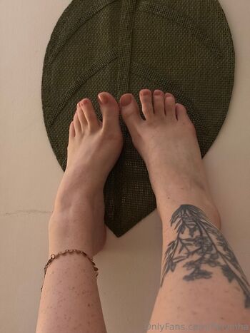 Full leaked Liriovalenteart/ private onlyfans photo