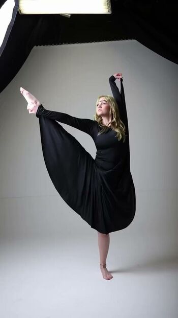 Full leaked Naughtybunny/ private onlyfans photo