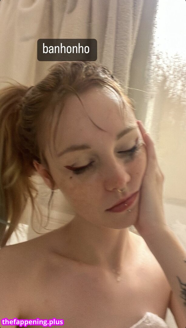 Full leaked Page/ private onlyfans photo