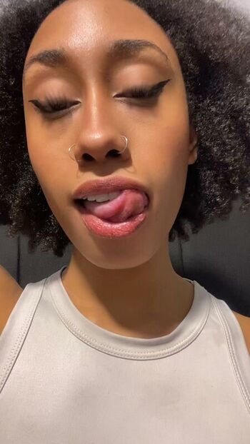 Full leaked Sashachocolate private onlyfans photo