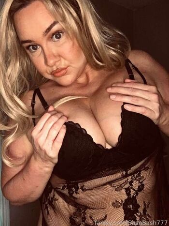 Full leaked Sashbash private onlyfans photo