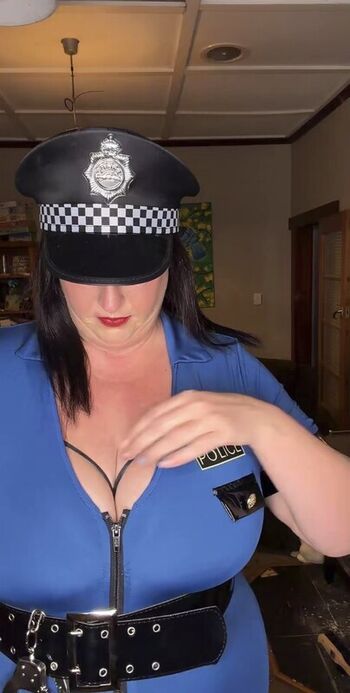 Full leaked Sassymumma private onlyfans photo
