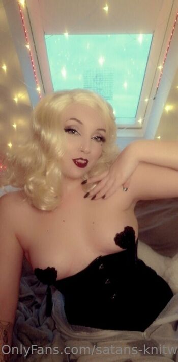 Full leaked Satans knitwear page private onlyfans photo