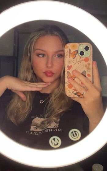 Full leaked Savannah private onlyfans photo