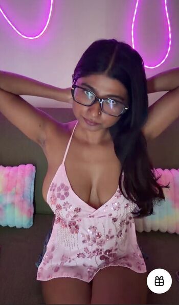 Full leaked Sazie rehman private onlyfans photo