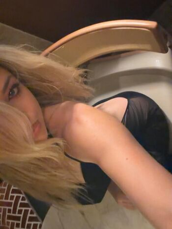 Full leaked Scarlet aviram private onlyfans photo