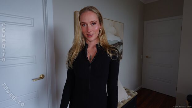 Full leaked Scarlet chase  page private onlyfans photo