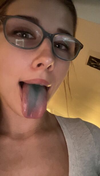 Full leaked Schnooooooooodle private onlyfans photo