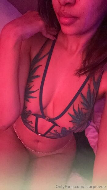 Full leaked Scorpiovee page private onlyfans photo