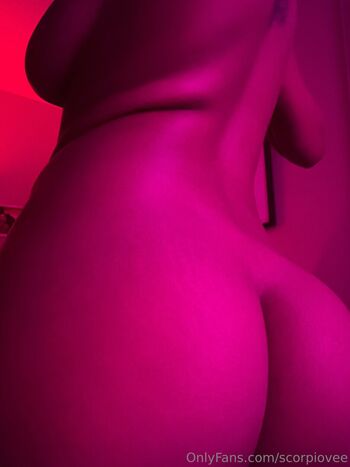 Full leaked Scorpiovee private onlyfans photo