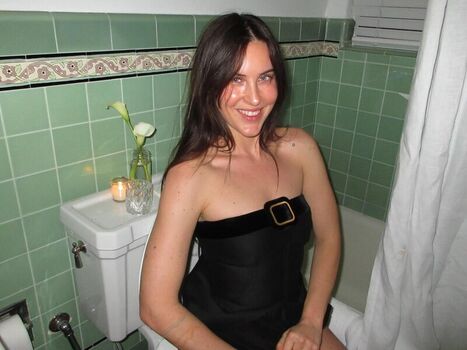 Full leaked Scout larue willis page private onlyfans photo