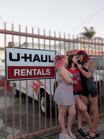 Secret_bombshell Kriz