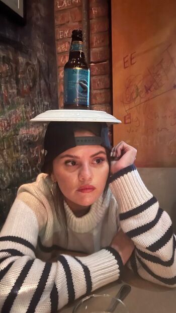 Full leaked Selena gomez  page private onlyfans photo