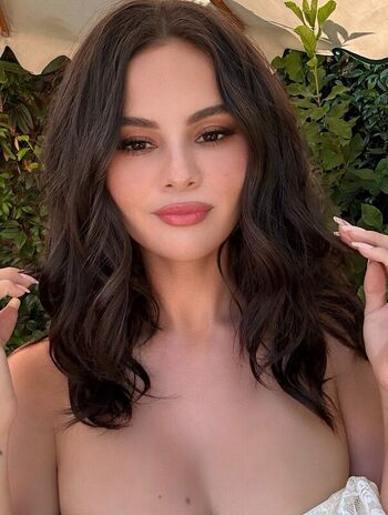Full leaked Selena gomez  page private onlyfans photo
