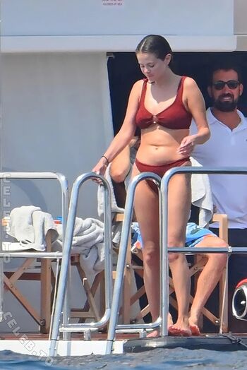 Full leaked Selena gomez  page private onlyfans photo