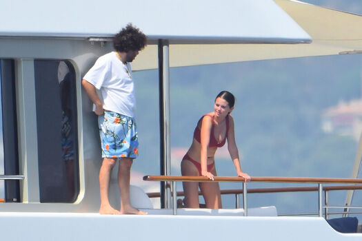 Full leaked Selena gomez  page private onlyfans photo