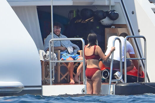 Full leaked Selena gomez  page private onlyfans photo
