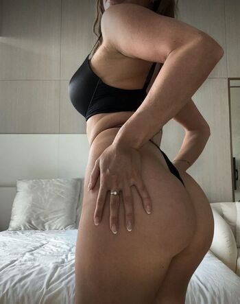 Full leaked Selenaox private onlyfans photo