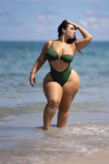 Full leaked Selene castle private onlyfans photo