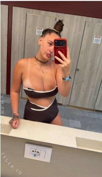 Full leaked Selina marie gigerl page private onlyfans photo