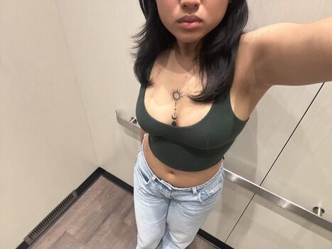 Full leaked Selora xx private onlyfans photo