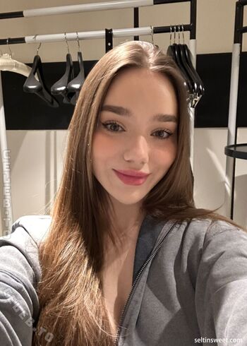 Full leaked Seltinofficial private onlyfans photo