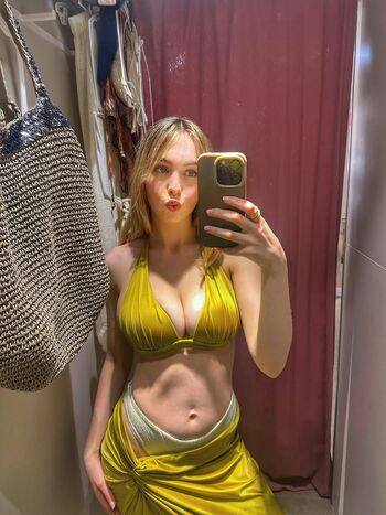 Full leaked Serena skybourne page private onlyfans photo