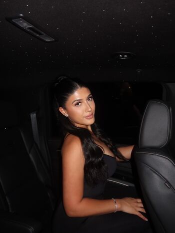 Full leaked Serenaaz private onlyfans photo
