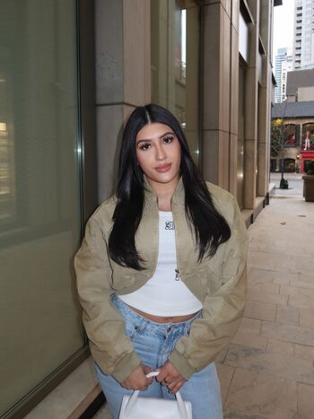 Full leaked Serenaaz private onlyfans photo