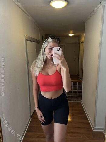 Full leaked Serineandersen private onlyfans photo