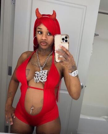 Sexxy Red