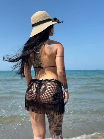 Full leaked Seylark private onlyfans photo